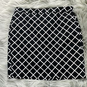Banana Republic Black & White Pencil Skirt